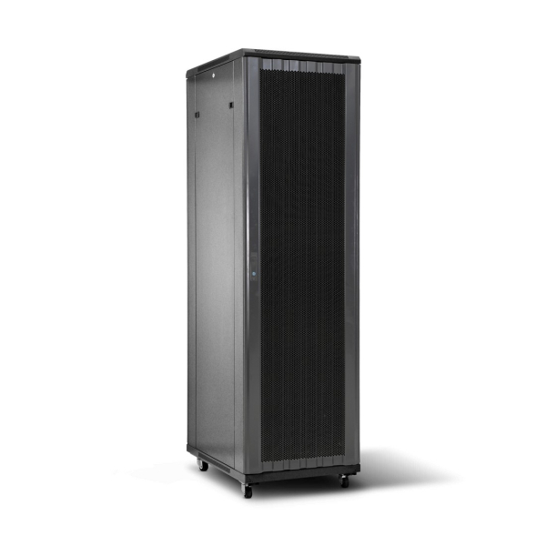 Шкаф коммуникационный SHIP  24U